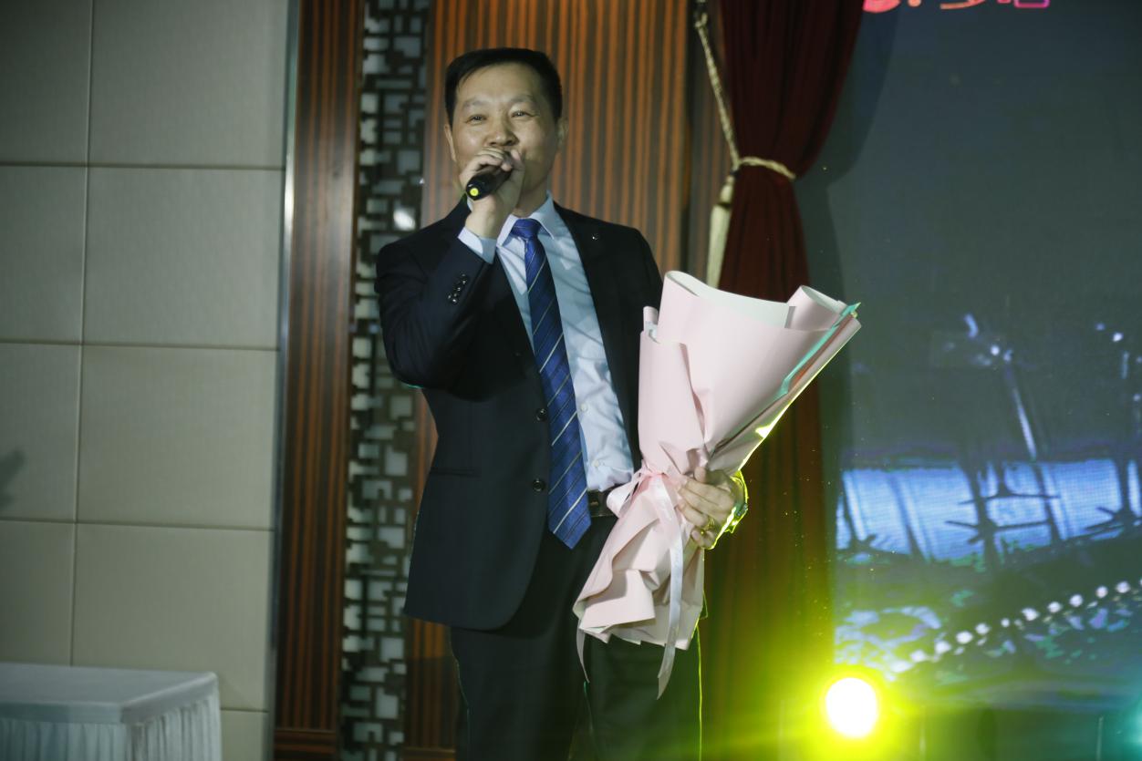 图片12.jpg 图片12.jpg